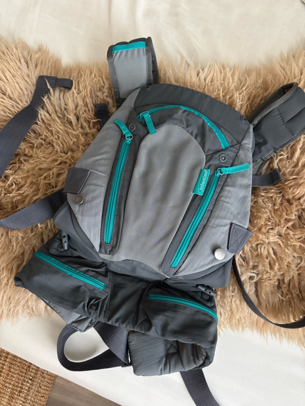 Infantino carrier